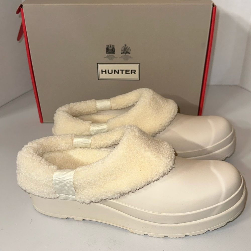 Hunter White Willow insulated clog size 8 and 9